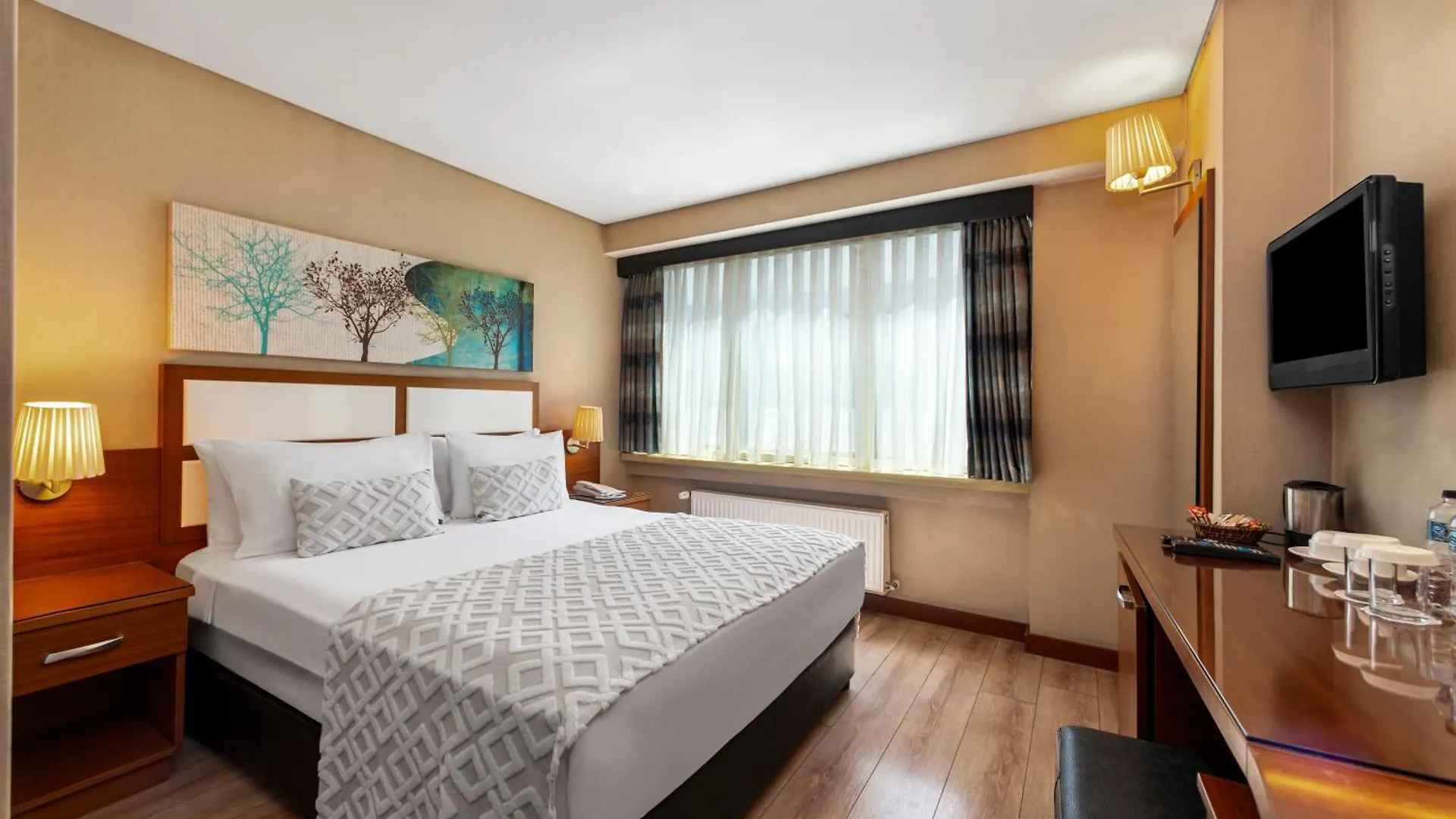 Istanbul Golden City Hotel 4*,